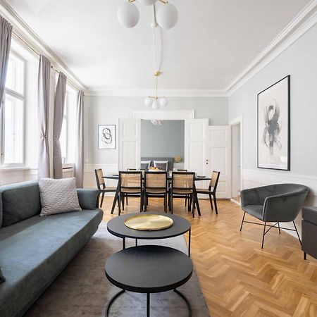 Lavish 4Br Apartment In The Heart Of Cph By The Canals København Eksteriør billede