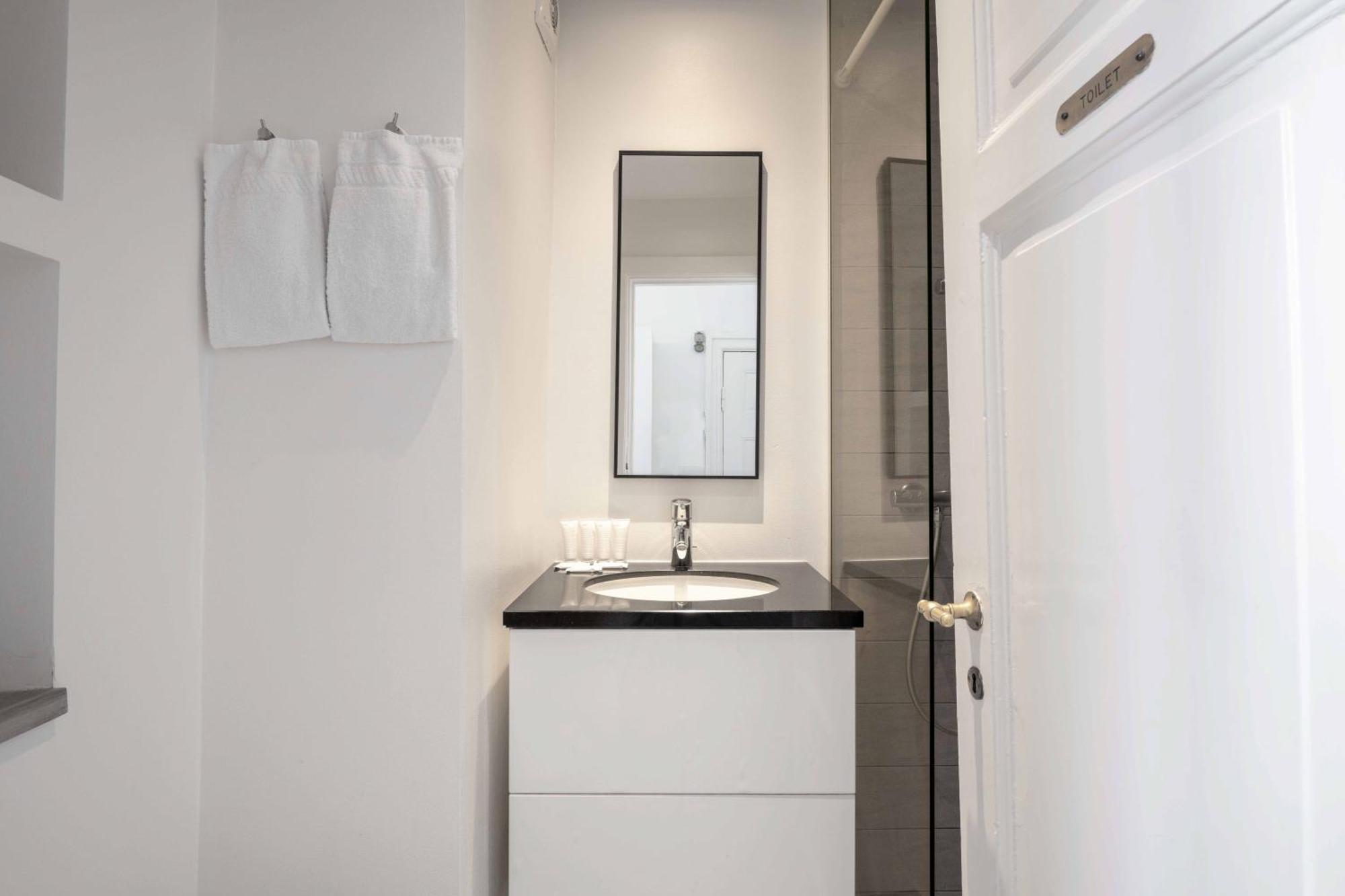 Lavish 4Br Apartment In The Heart Of Cph By The Canals København Eksteriør billede